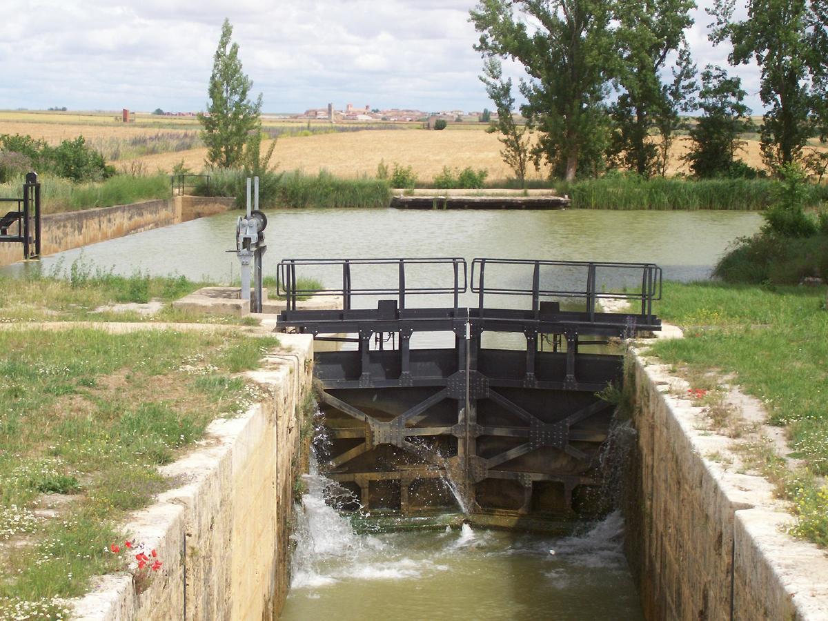 Pensjonat Quinta Del Canal Tamariz de Campos Zewnętrze zdjęcie